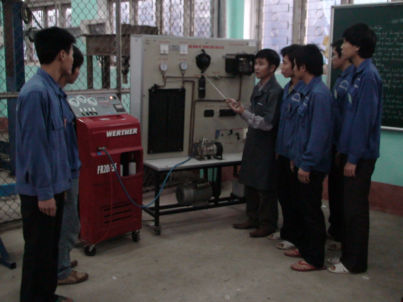 MỘT VÀI TRAO ĐỔI VỀ PHƯƠNG PHÁP GIẢNG DẠY TÍCH CỰC