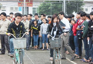 Trường Cao đẳng nghề Cơ giới Ninh Bình – ngày hội của tháng ba