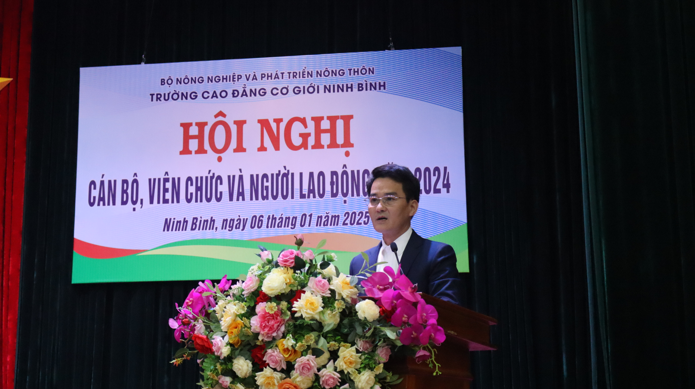Hội nghị cán bộ, viên chức và người lao động năm 2024 2 IMG 2237