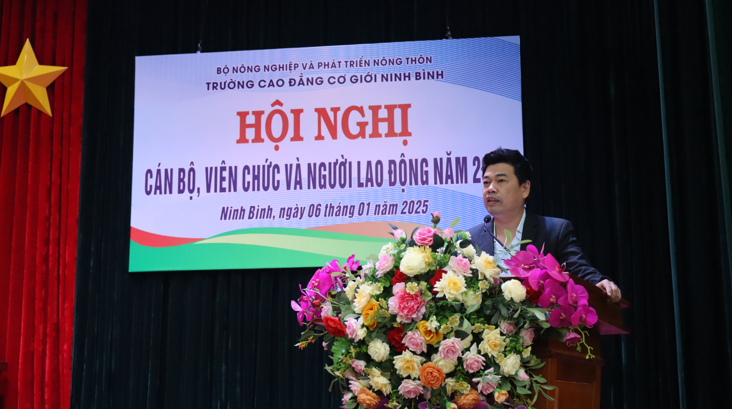 Hội nghị cán bộ, viên chức và người lao động năm 2024 8 IMG 2269