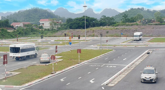 Trung tâm sát hạch - Trường CĐ Cơ giới Ninh Bình