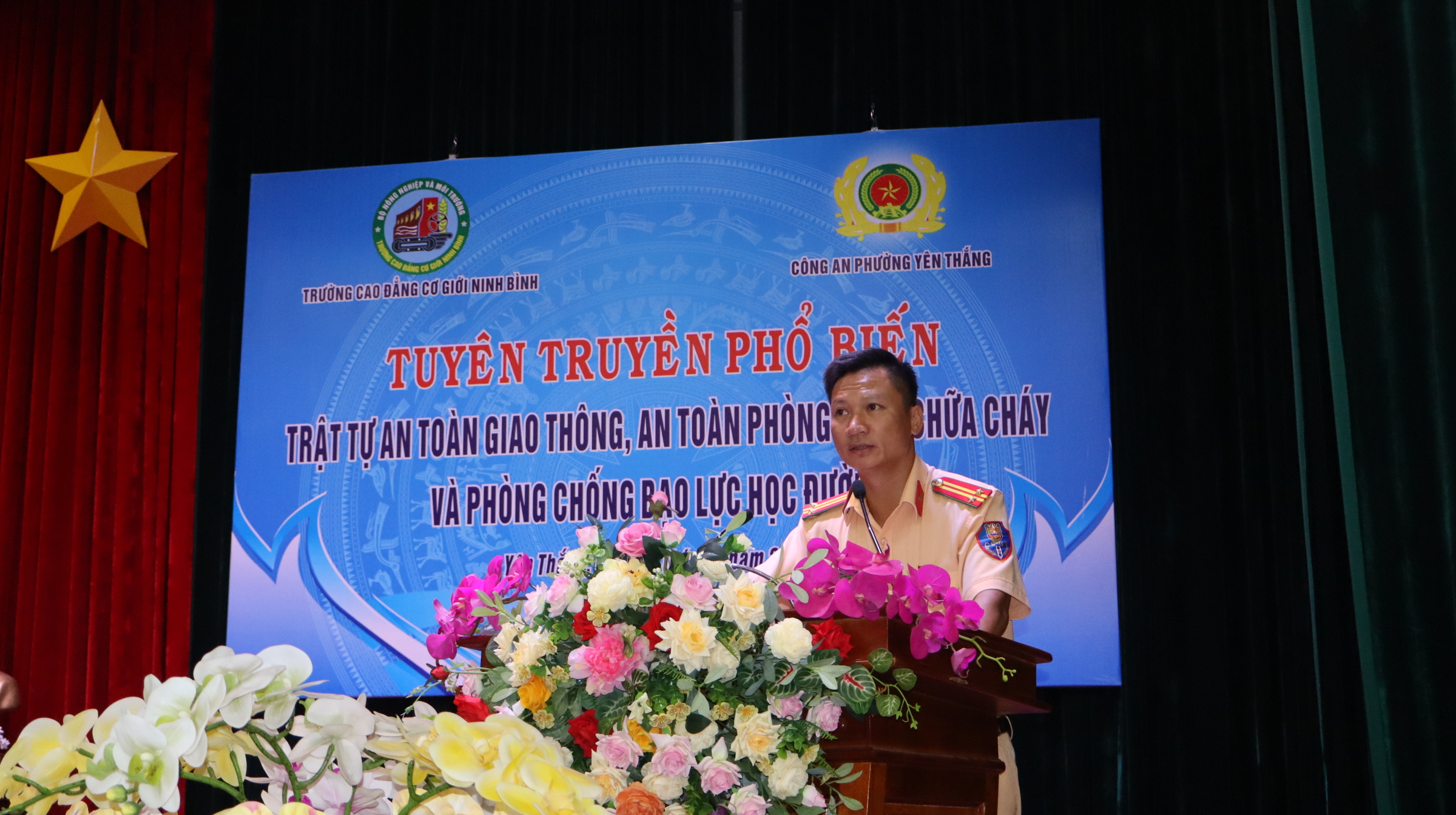 Hội nghị tuyên truyền về trật tự an toàn giao thông, phòng chống bạo lực học đường, phòng cháy, chữa cháy và cứu hộ cứu nạn năm 2025 1 IMG 3730