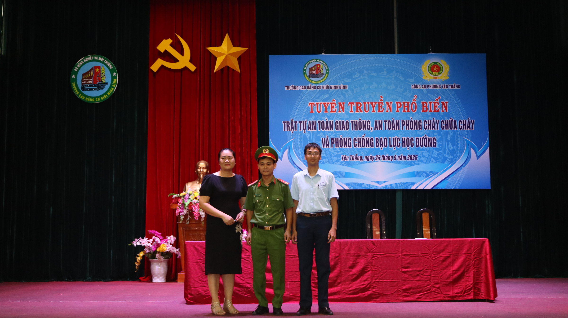 Hội nghị tuyên truyền về trật tự an toàn giao thông, phòng chống bạo lực học đường, phòng cháy, chữa cháy và cứu hộ cứu nạn năm 2025 13 IMG 3789