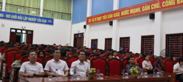 Trường Cao đẳng Cơ giới Ninh Bình khai mạc thi tốt nghiệp đợt tháng 10/2025 và tư vấn, giới thiệu việc làm cho học sinh, sinh viên